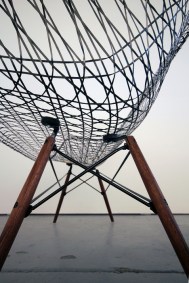 carbon_fiber_eames_sofa_matthew_strong_10-thumb-468x702-69515